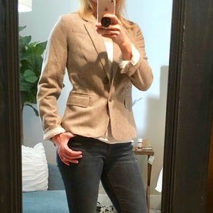 Banana Republic wool blend blazer. Size 6.